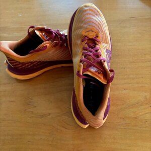 Hoka One One Mach 5 Amber Haze/Rust Womens Size 10